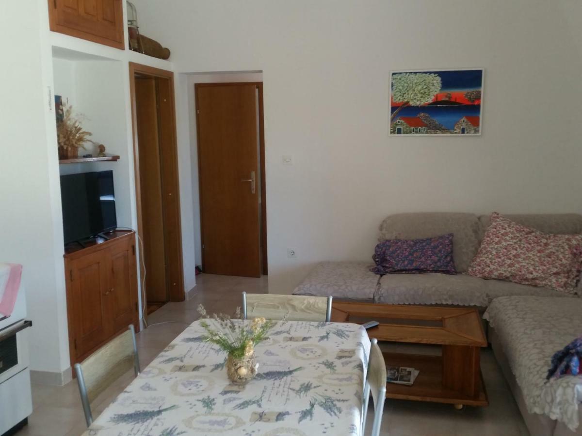 Mendula Apartment Rogac Exterior photo